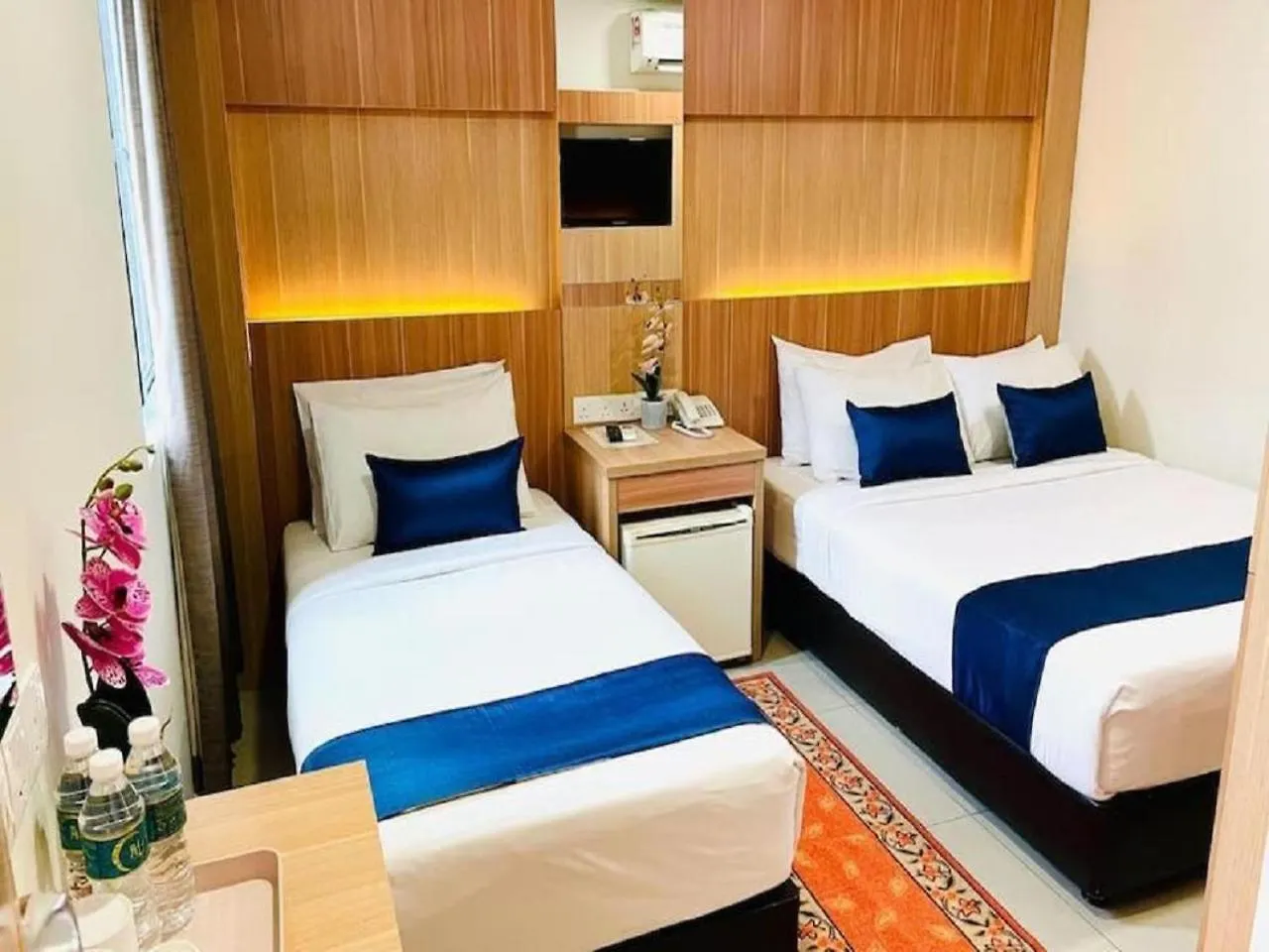 Hotel Grand Tucasa Near International Airport Nové Dillí 4*,