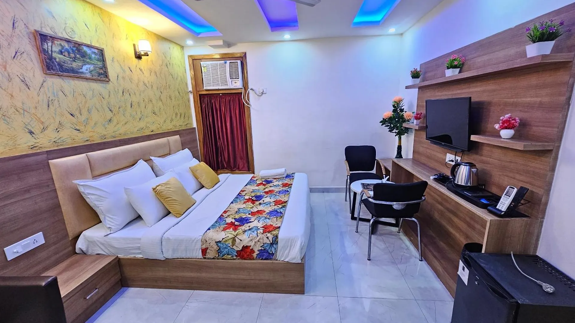 Hotel Grand Tucasa Near International Airport New Delhi