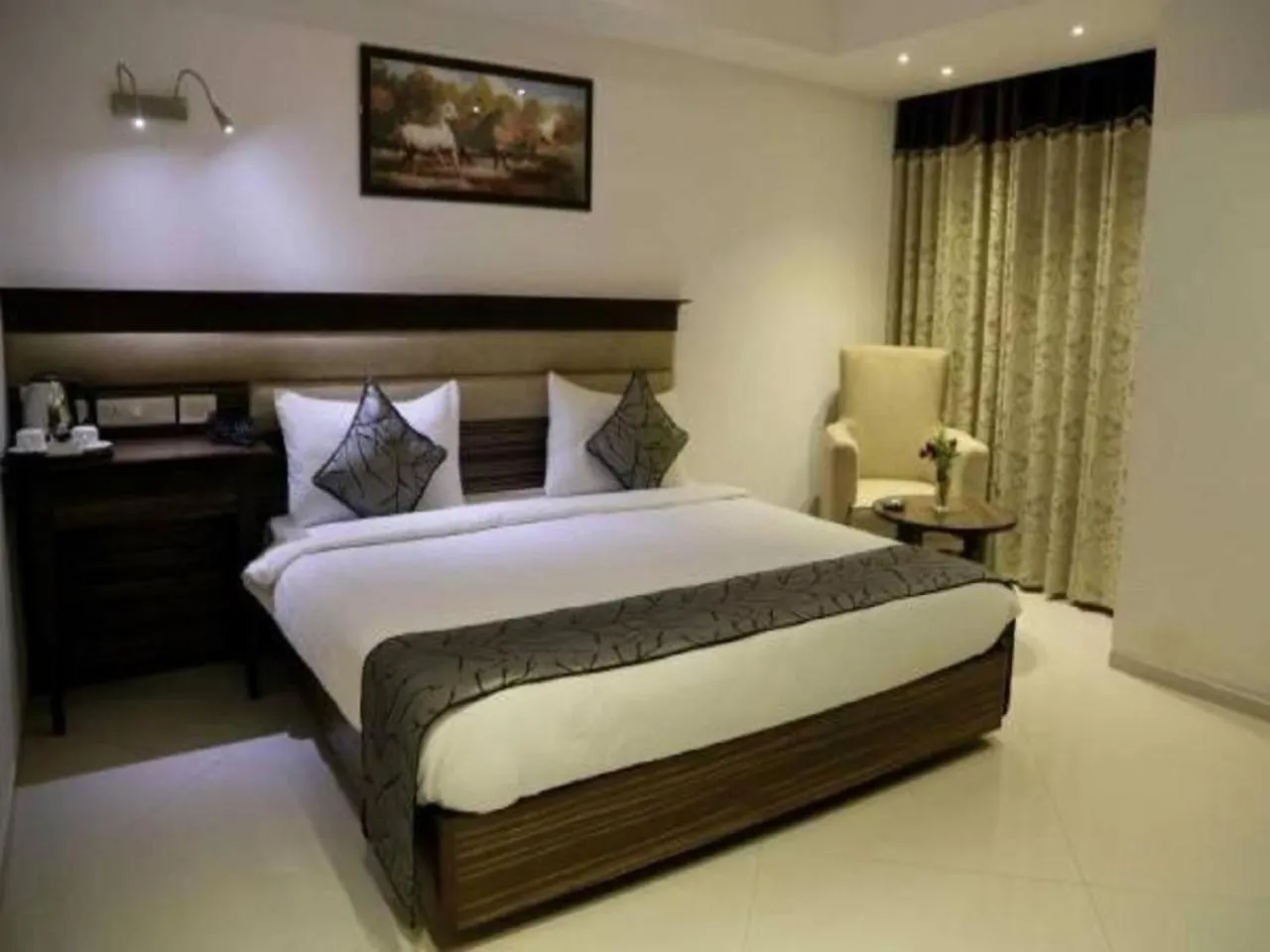 Hotel Grand Tucasa Near International Airport New Delhi