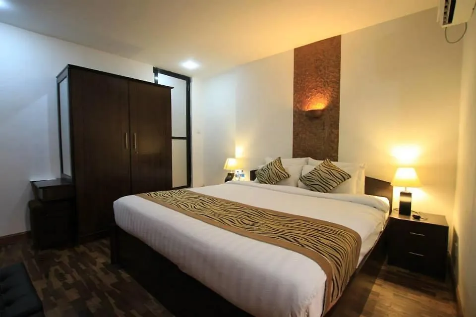 Hotel Grand Tucasa Near International Airport New Delhi 4*,  India