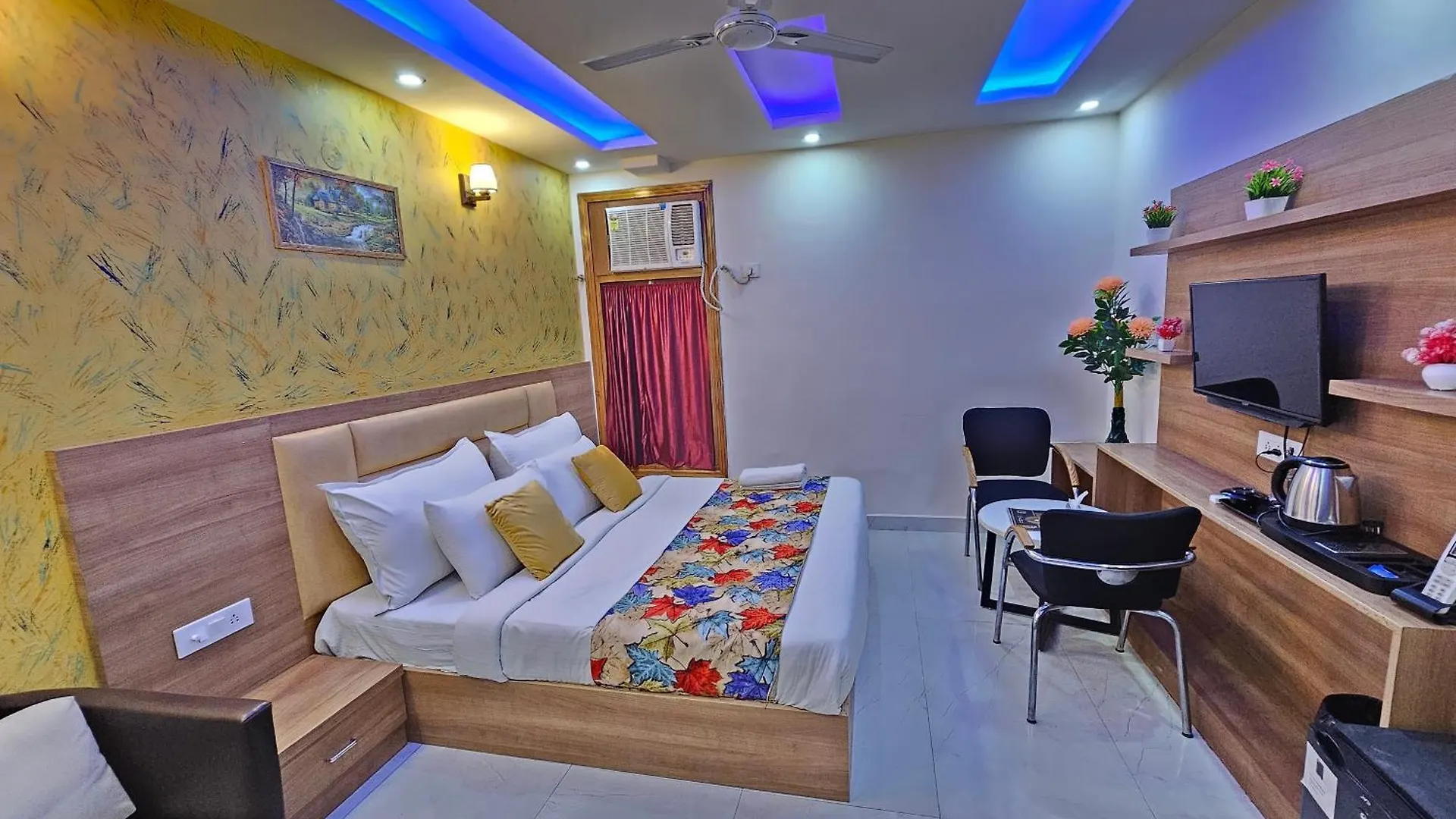 Hotel Grand Tucasa Near International Airport New Delhi